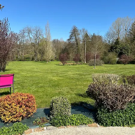Au Bord De L'iton *