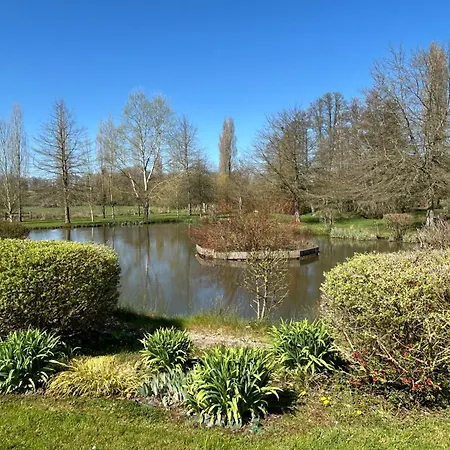 Apartment Au Bord De L'iton