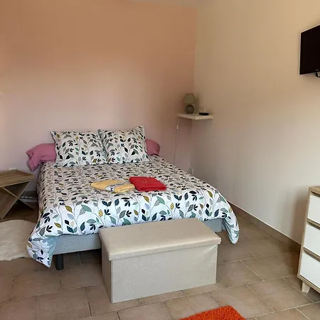 Apartment Au Bord De L'iton