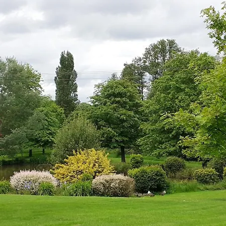 Apartment Au Bord De L'iton Crulai