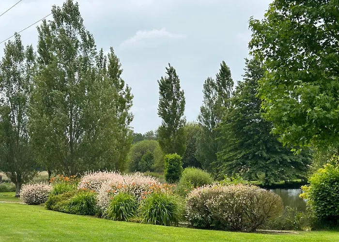 Au Bord De L'iton * Crulai